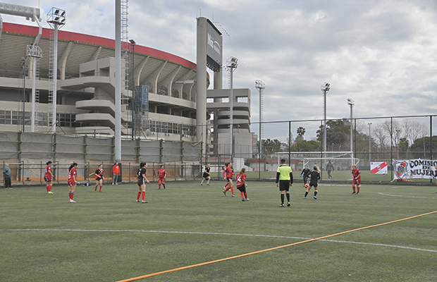 Ftbol interno femenino: comenz el Torneo Apertura